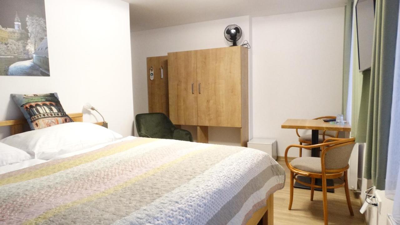 Český Krumlov Hotel Garni Villa Areka מראה חיצוני תמונה