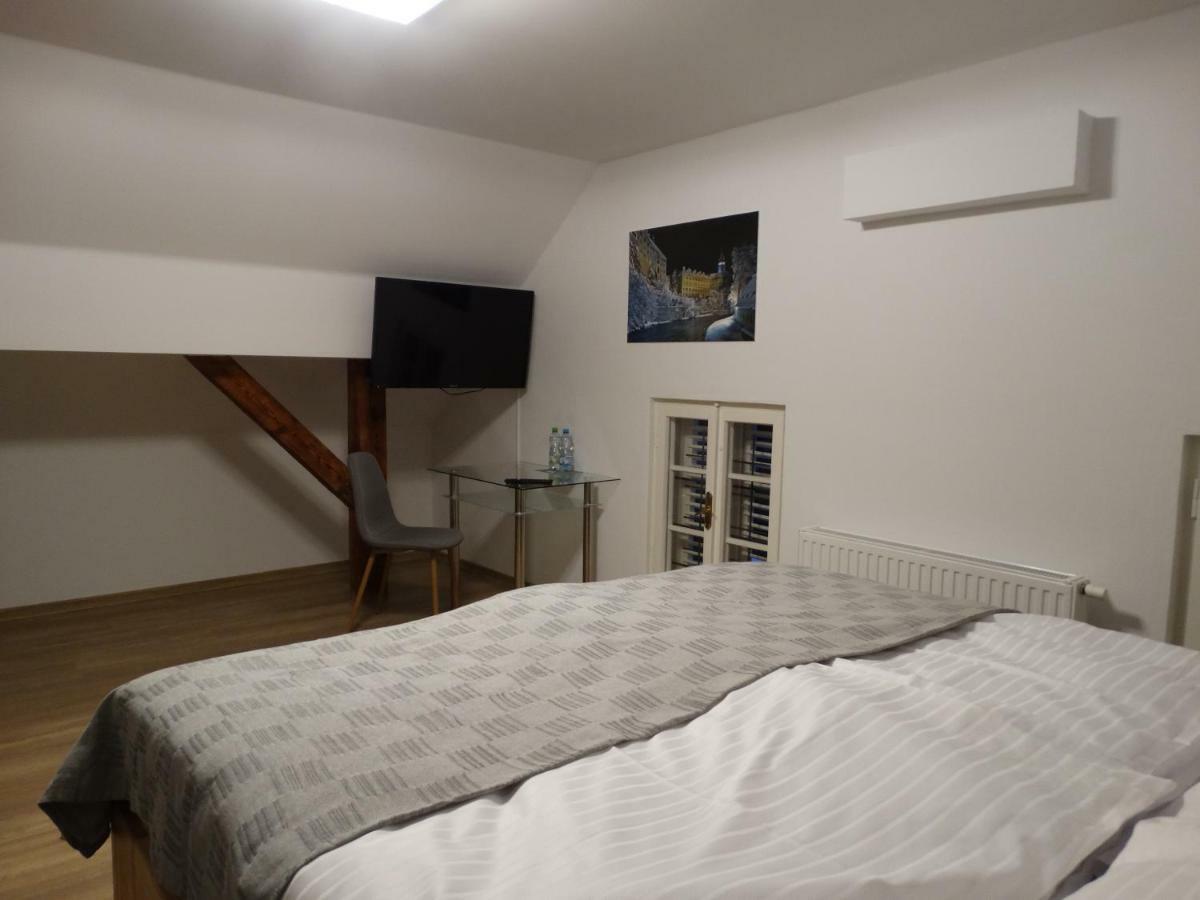 Český Krumlov Hotel Garni Villa Areka מראה חיצוני תמונה